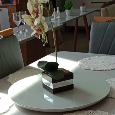 Prato Giratório 50 cm Off White – RJ DECOR